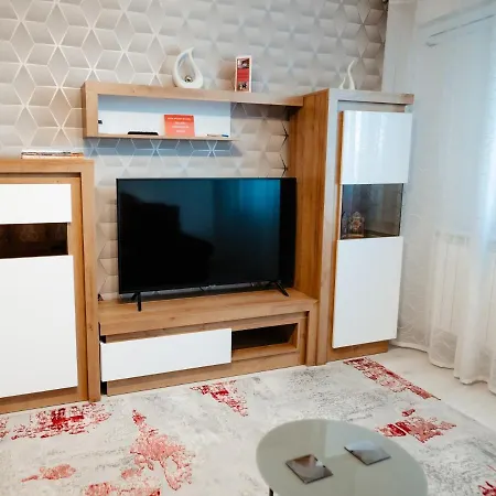 Carla'S Apart Palas-Hala Centrala 1 Bedroom, Airport Shuttle Iasi Exterior photo