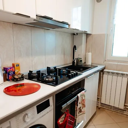 Carla'S Apart Palas-Hala Centrala 1 Bedroom, Airport Shuttle Iasi Exterior photo