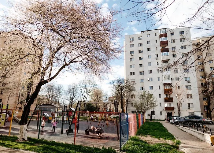 Carla\'S Apart Palas-Hala Centrala 1 Bedroom, Airport Shuttle