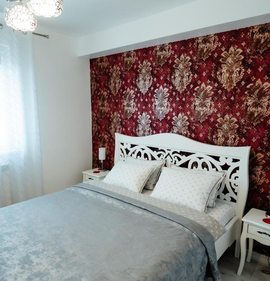 Carla's Palas-hala Centrala 1 Bedroom, Airport Shuttle Apartment