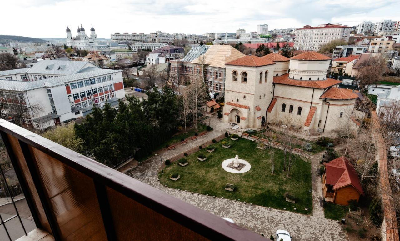Carla's Palas-hala Centrala 1 Bedroom, Airport Shuttle Apartment Iasi