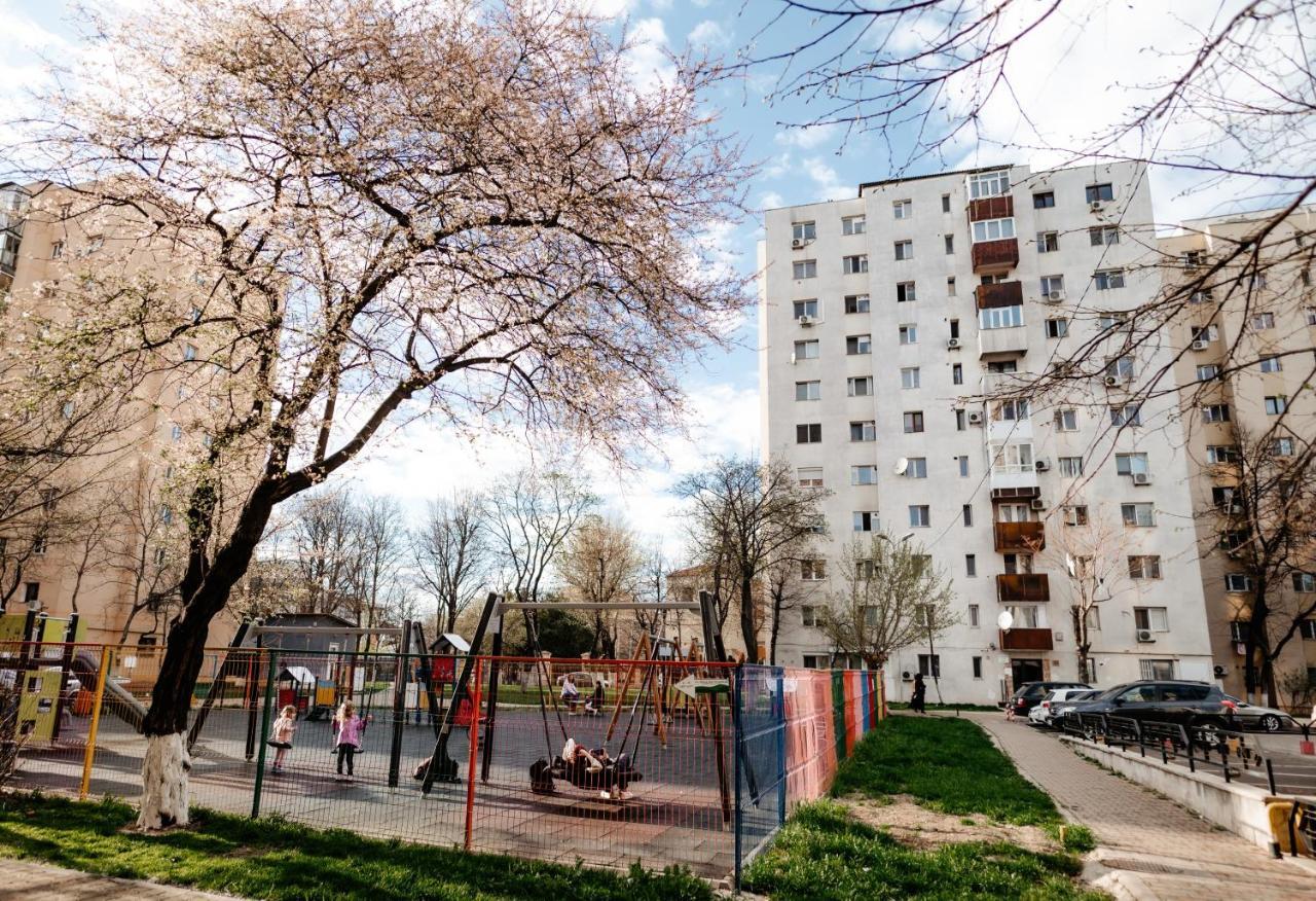 Carla's Palas-hala Centrala 1 Bedroom, Airport Shuttle Apartment